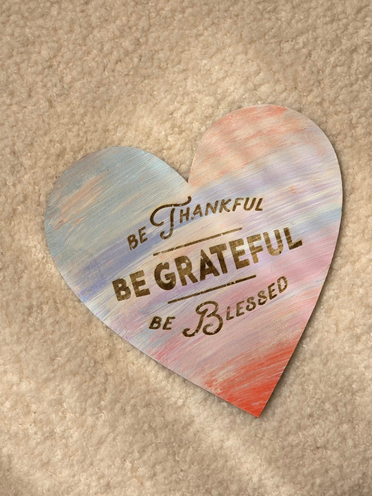 心形木製牆貼—“Be Thankful”