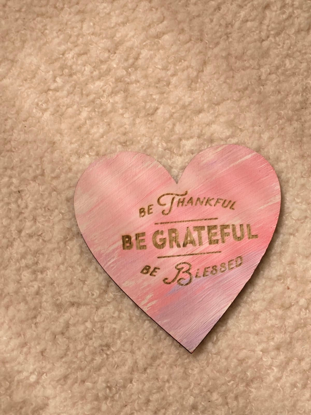 心形木製牆貼—“Be Thankful”