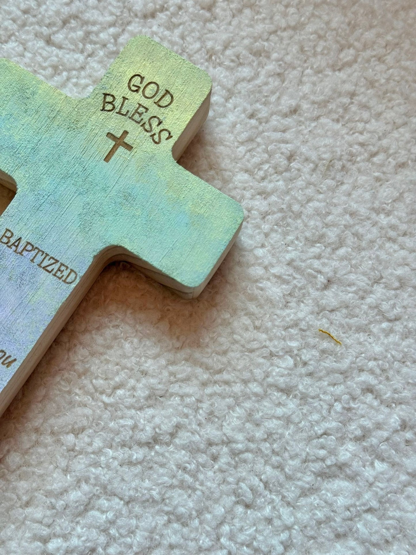 手工木製洗禮十字架擺設—“God bless baptized May you grow in the light of God’s love”(可自訂名字及日期+$30)