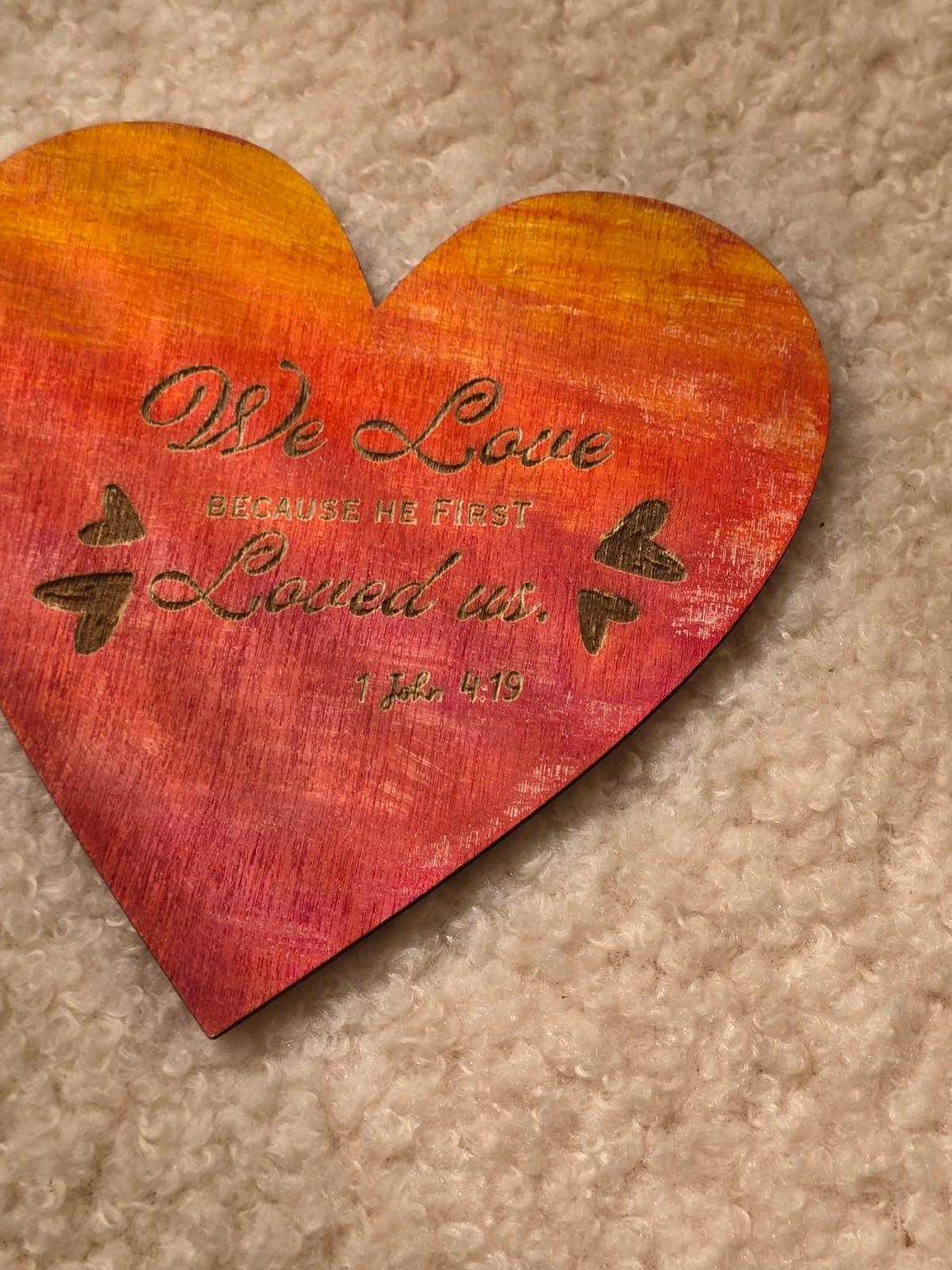 心形木製磁貼—“We love because He first loved us“