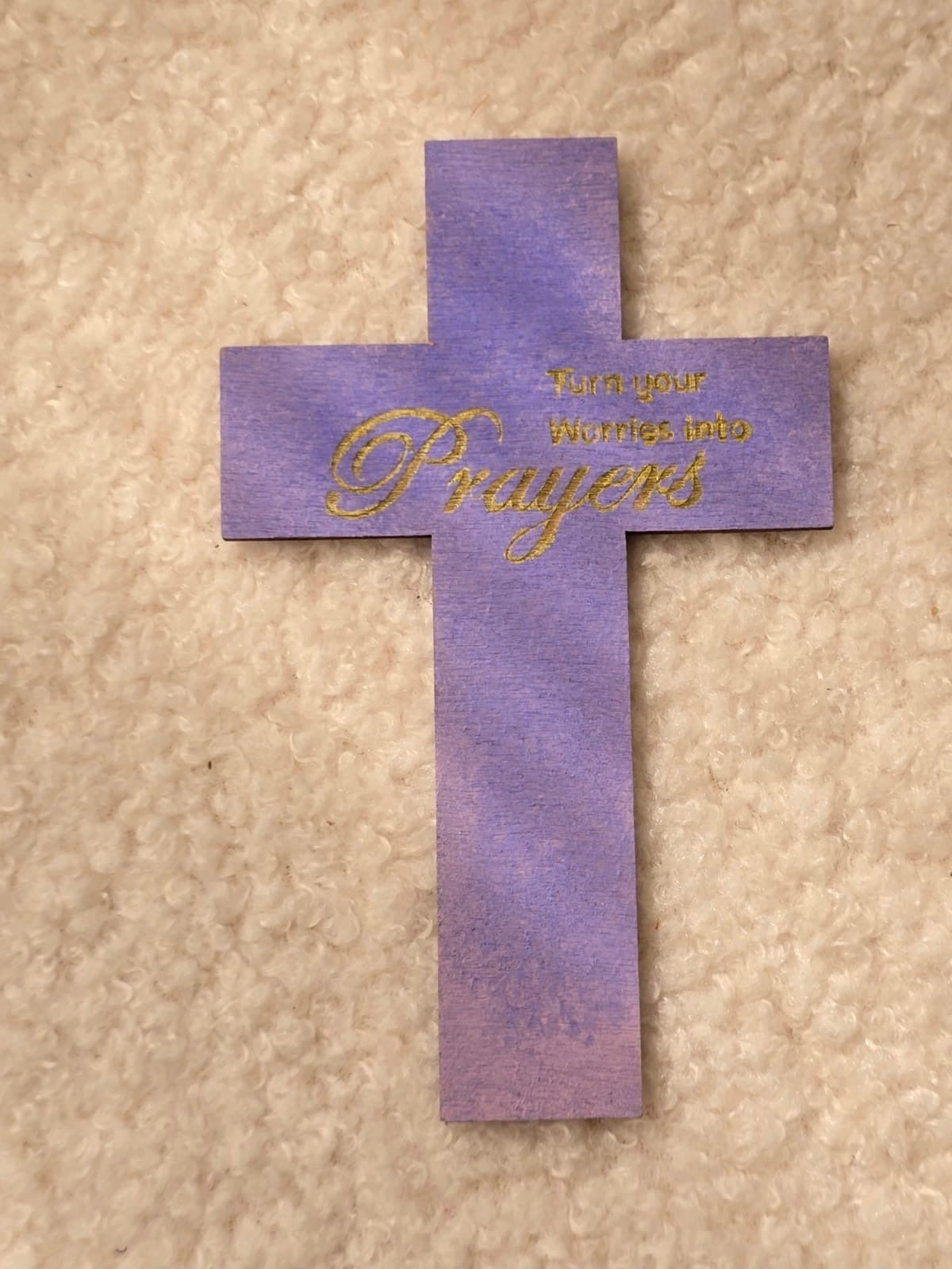木製十字架磁貼—“Turn worries into prayers”