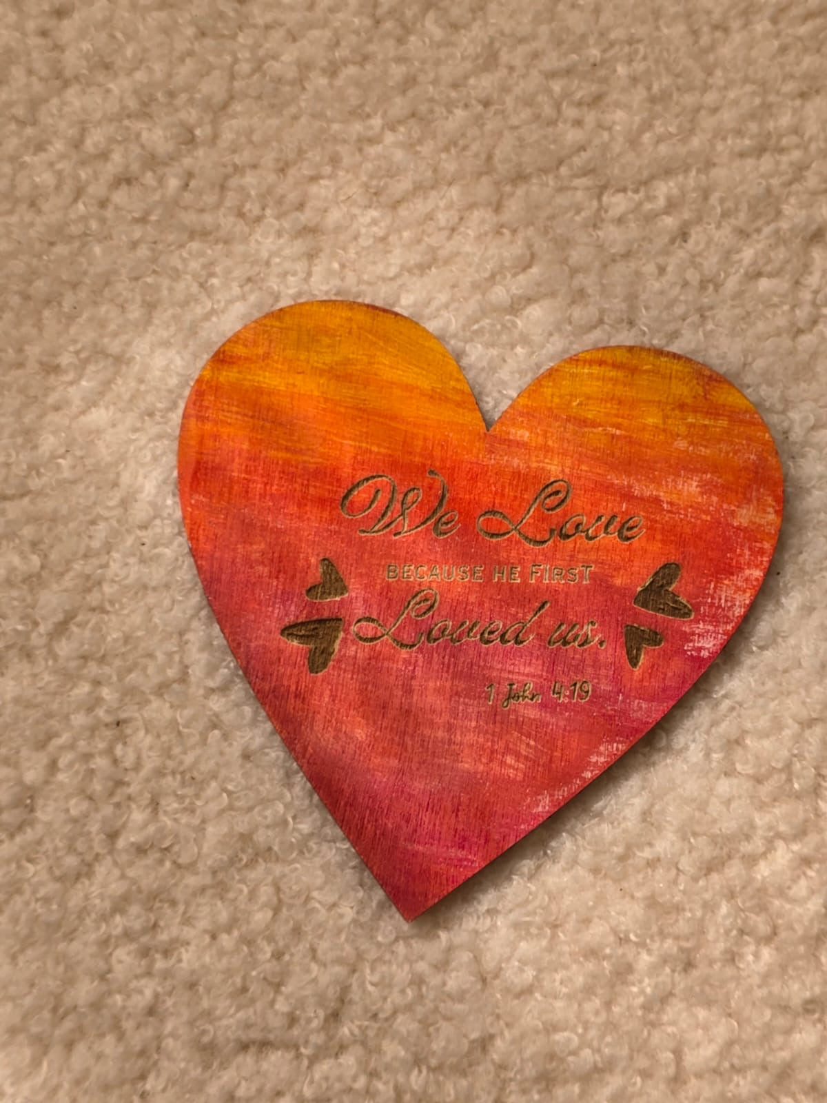 心形木製磁貼—“We love because He first loved us“