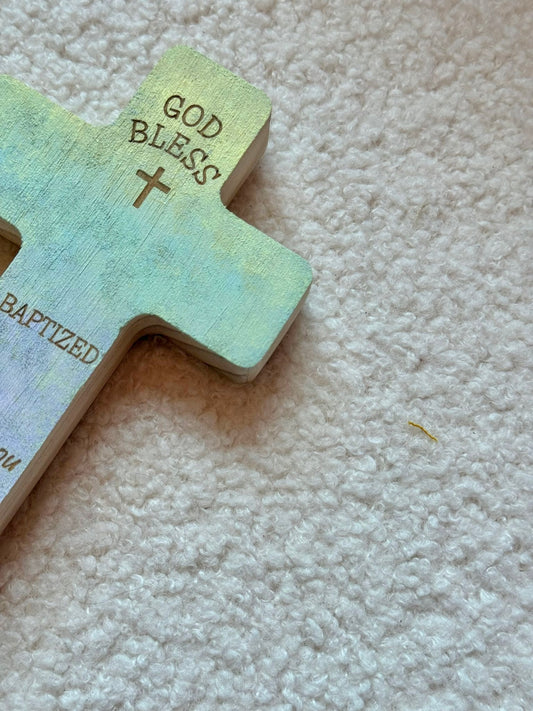 手工木製洗禮十字架擺設—“God bless baptized May you grow in the light of God’s love”(可自訂名字及日期+$30）