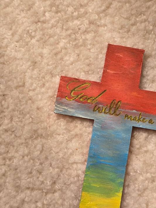 木製十字架磁貼—“God will make a way”